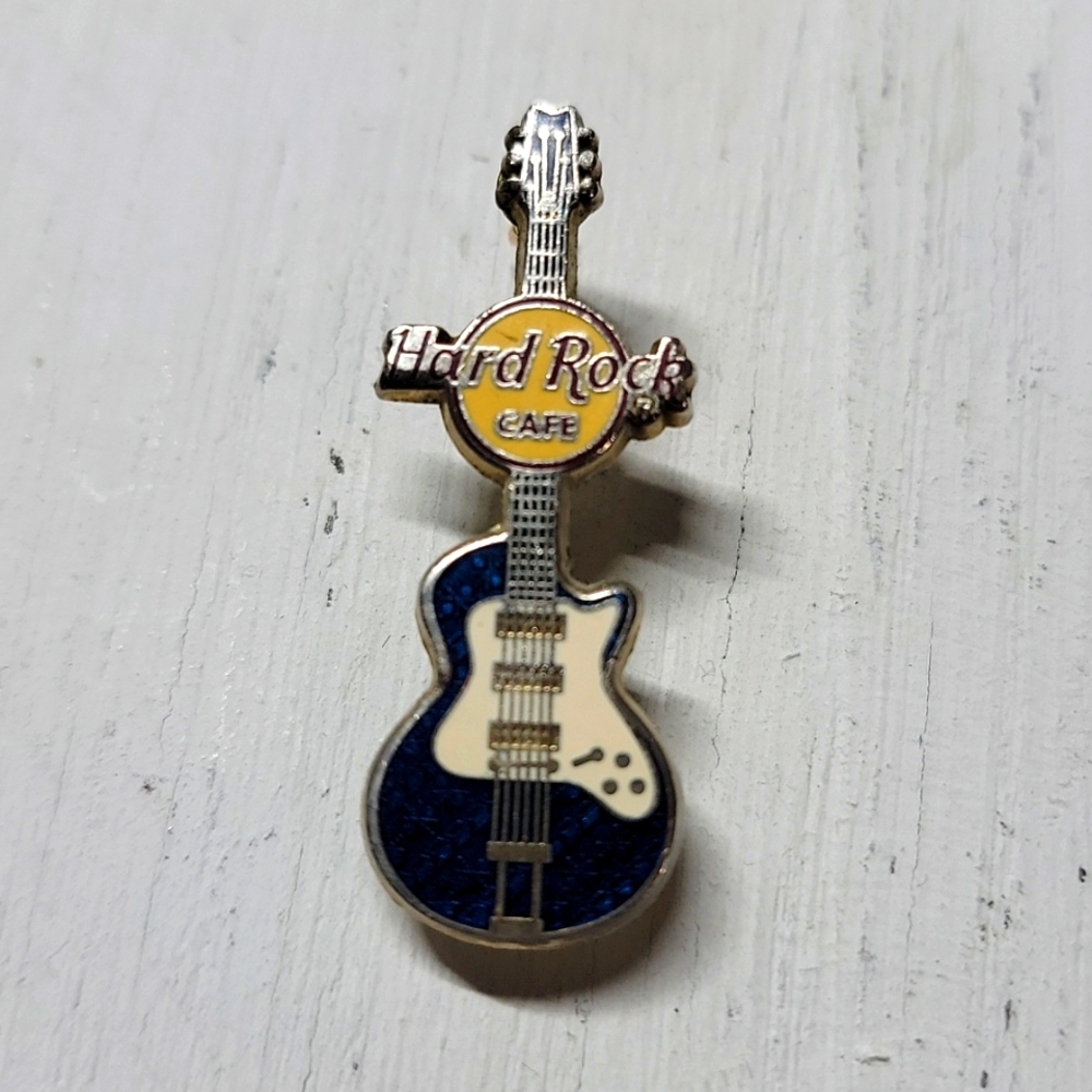 Hard Rock Cafe pin